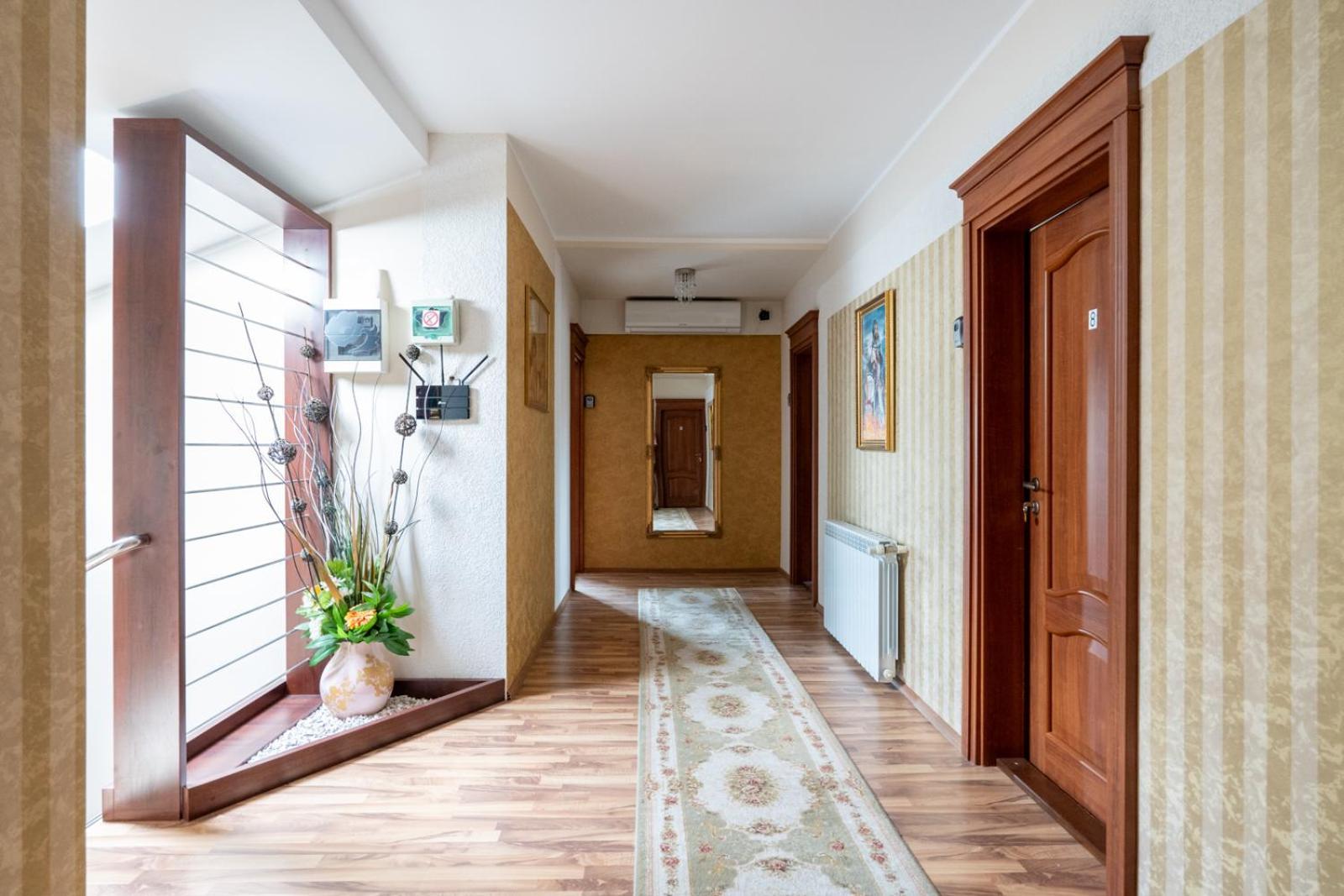 Farawayhomes Aparthotel Near Vienna Airport - Anytime Self Check-In Bruck an der Leitha Eksteriør billede