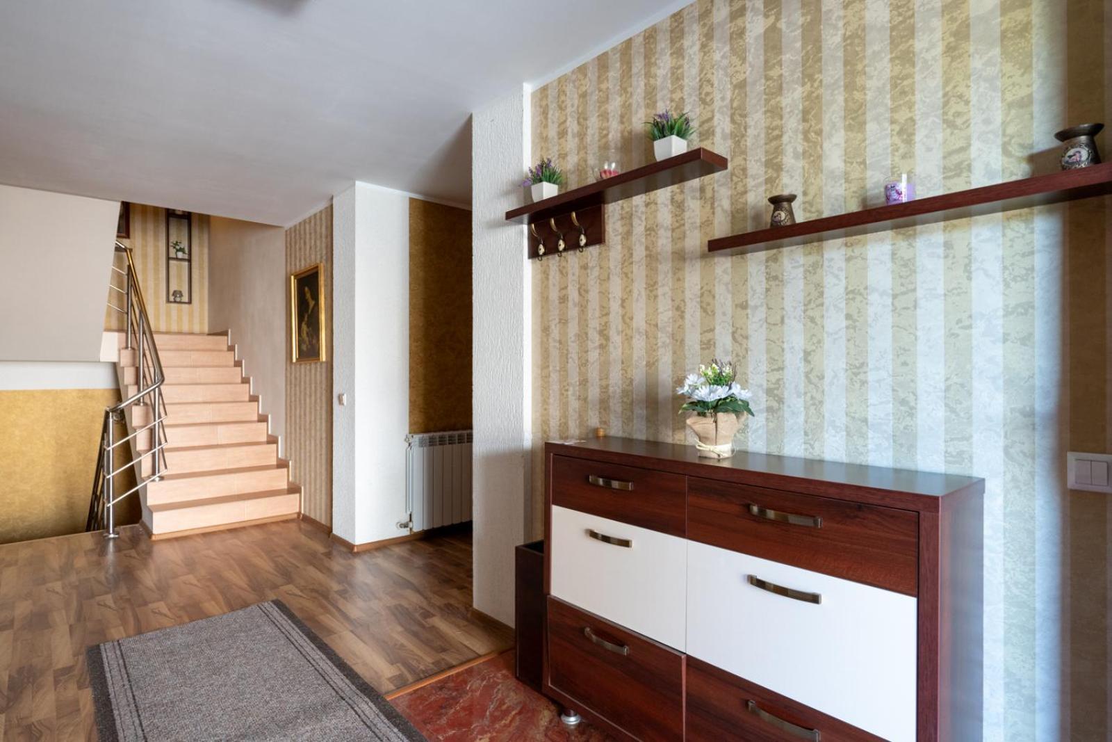 Farawayhomes Aparthotel Near Vienna Airport - Anytime Self Check-In Bruck an der Leitha Eksteriør billede