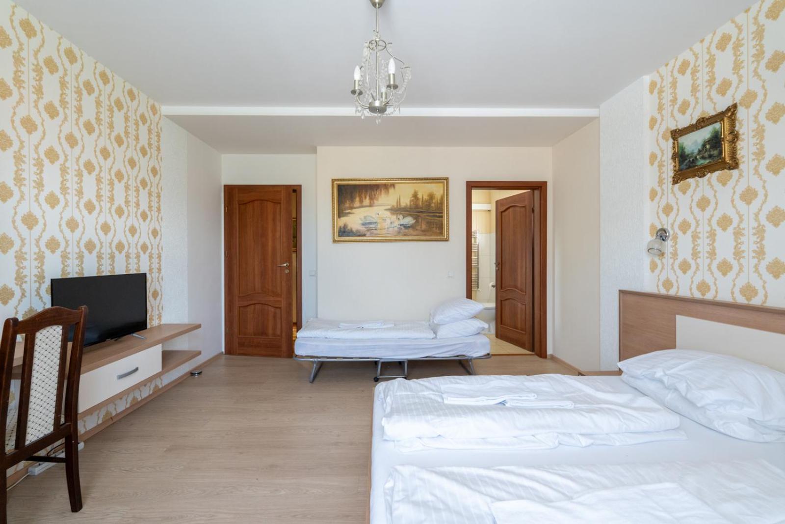 Farawayhomes Aparthotel Near Vienna Airport - Anytime Self Check-In Bruck an der Leitha Eksteriør billede