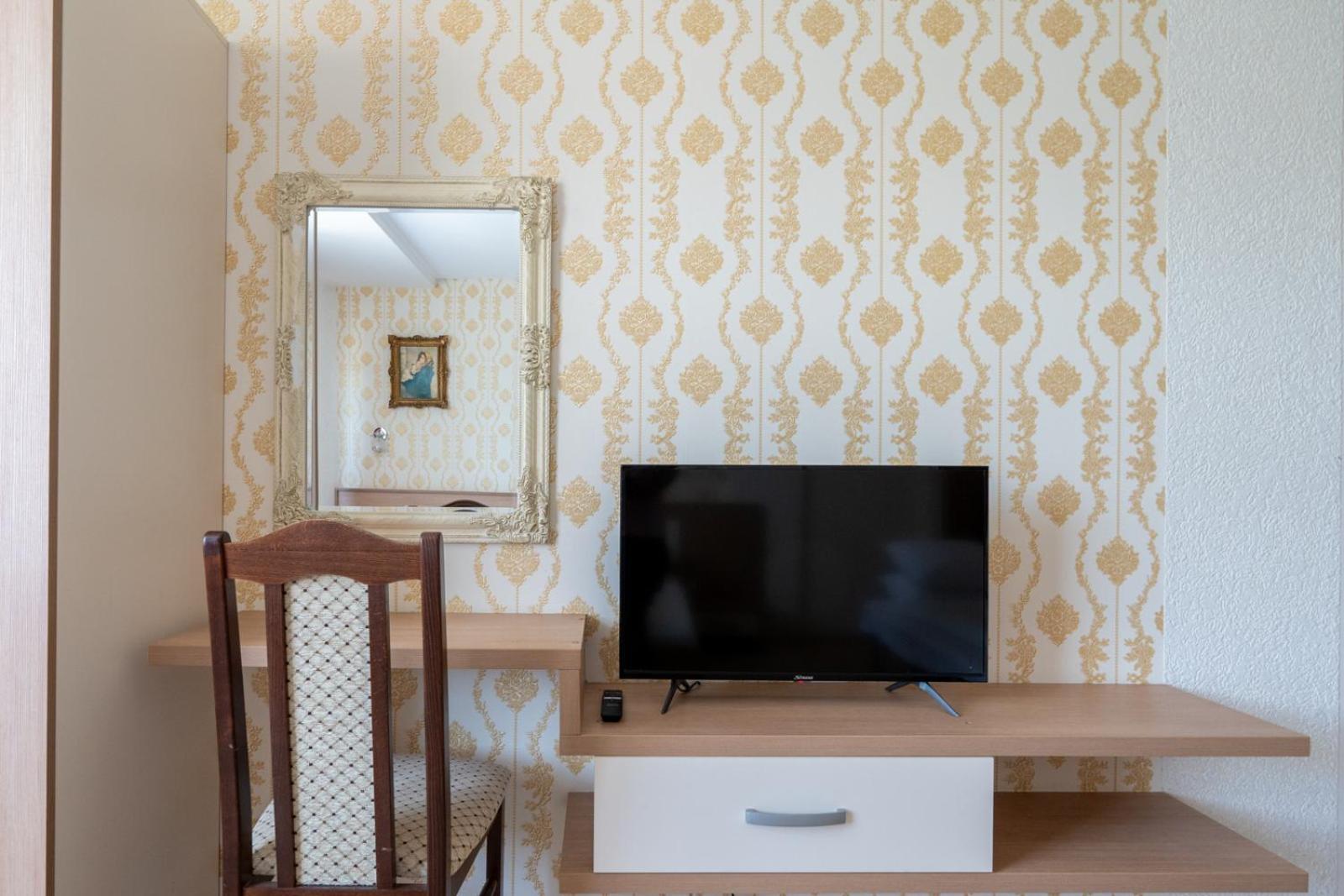 Farawayhomes Aparthotel Near Vienna Airport - Anytime Self Check-In Bruck an der Leitha Eksteriør billede