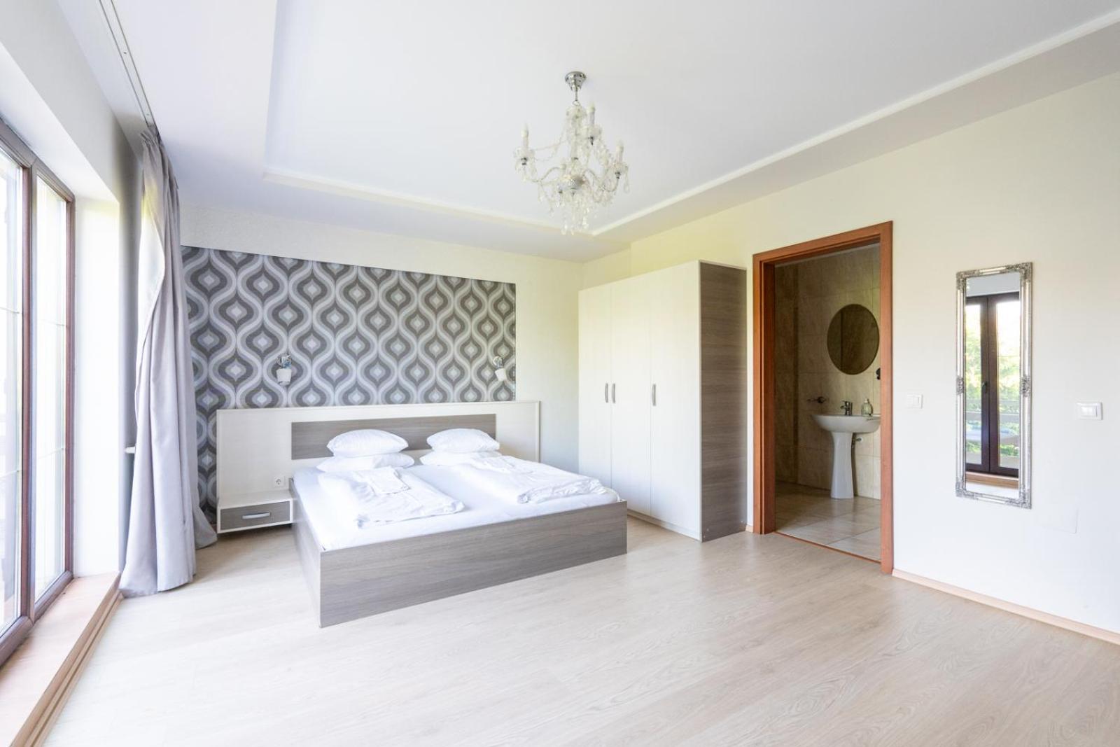 Farawayhomes Aparthotel Near Vienna Airport - Anytime Self Check-In Bruck an der Leitha Eksteriør billede