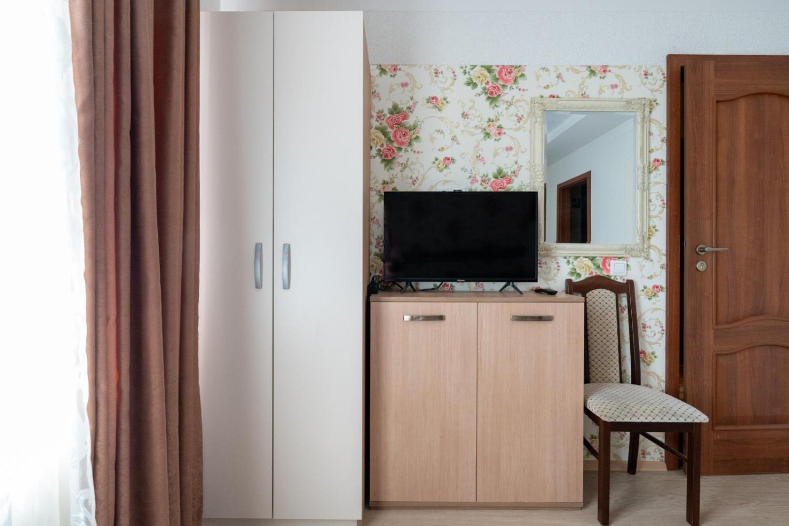 Farawayhomes Aparthotel Near Vienna Airport - Anytime Self Check-In Bruck an der Leitha Eksteriør billede